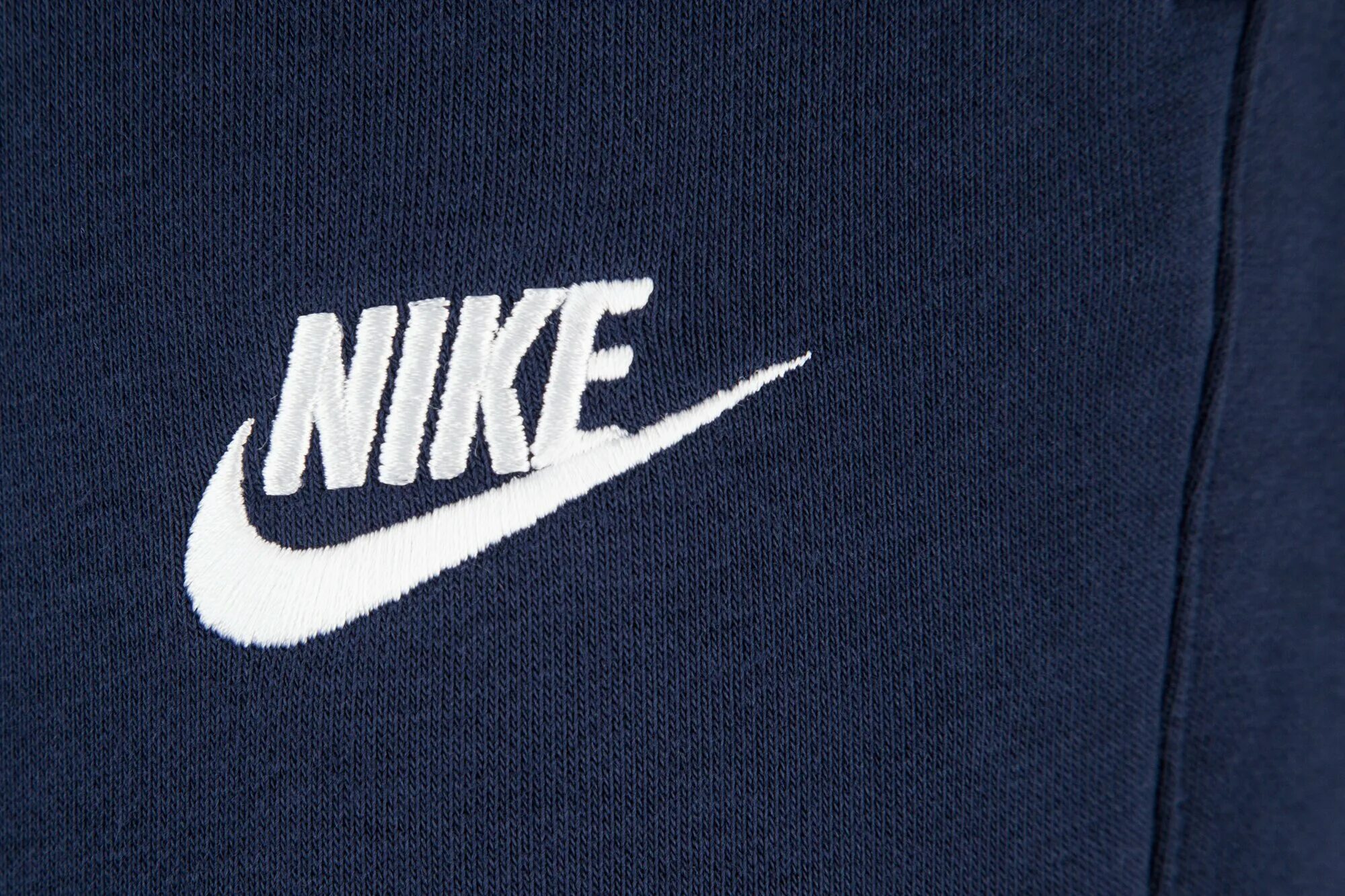 Лого на одежде. Nike brand. Надпись найк. Nike бренды одежды. Значок фирмы найк.