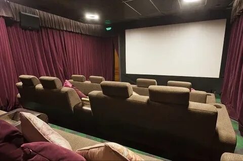 Кинотеатр гум расписание на сегодня