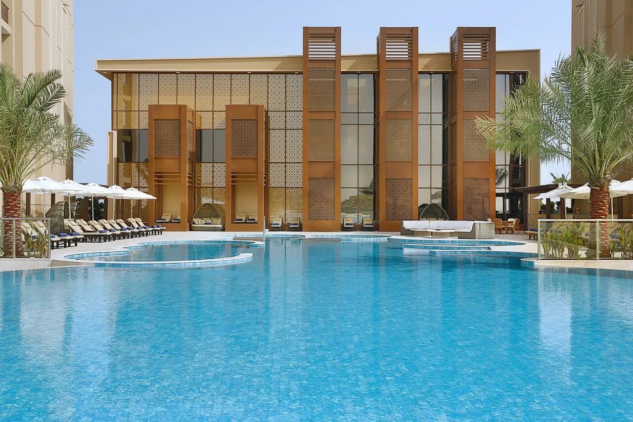 DOUBLETREE by Hilton Resort Spa Marjan Island 5. DOUBLETREE by Hilton Resort Spa Marjan Island 5 ОАЭ рас-Эль-Хайм. Хилтон Дабл три рас Аль Хайма Марджан. DOUBLETREE by Hilton Resort & Spa Marjan Island в рас Эль Хайма.