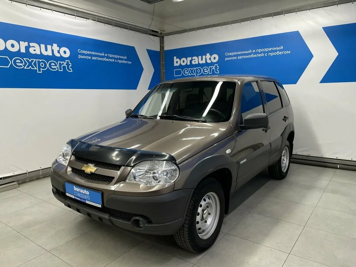 Шевроле нива 2012г года козья слобода 635000. Нива шевроле 2012 красная. Нива шевроле 2010 года. Шевроле нива охра. Chevrolet niva 2012.