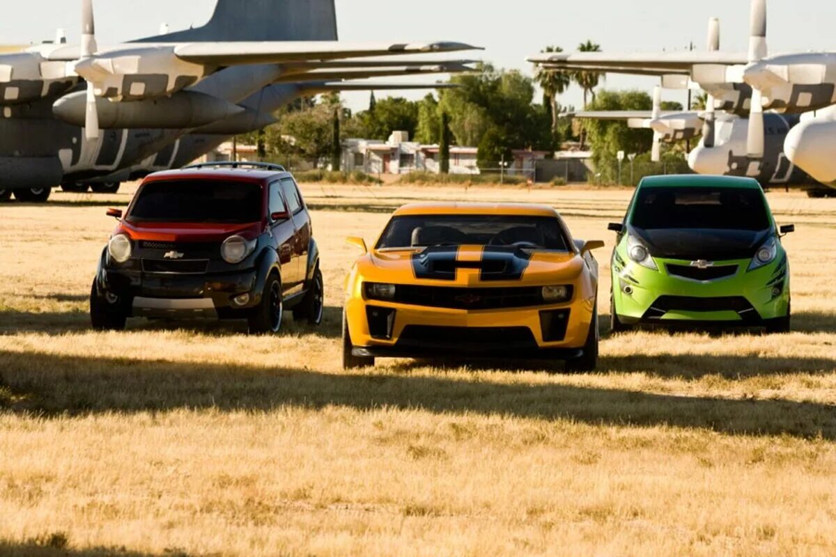 Transformer car. Шевроле Камаро из трансформеров 2. Chevrolet Camaro из трансформеров 2. Шевроле Камаро Бамблби. Шевроле Камаро из трансформеров 3.