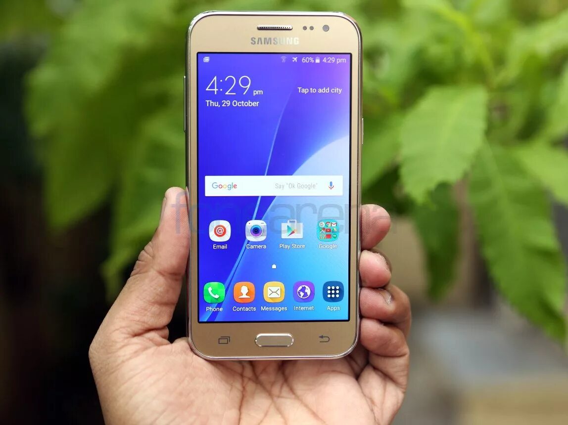Обзор телефона samsung galaxy. Samsung Galaxy j2 Core. Samsung Galaxy j5 Prime 2. Samsung Galaxy j2 2016. Samsung j2 2015.