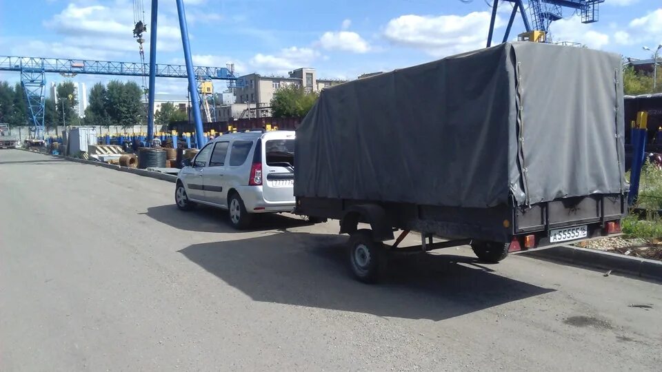 Какой прицеп можно буксировать. Прицеп для ларгуса. ларгус с большим прицепом. ларгус с двухосным прицепом.