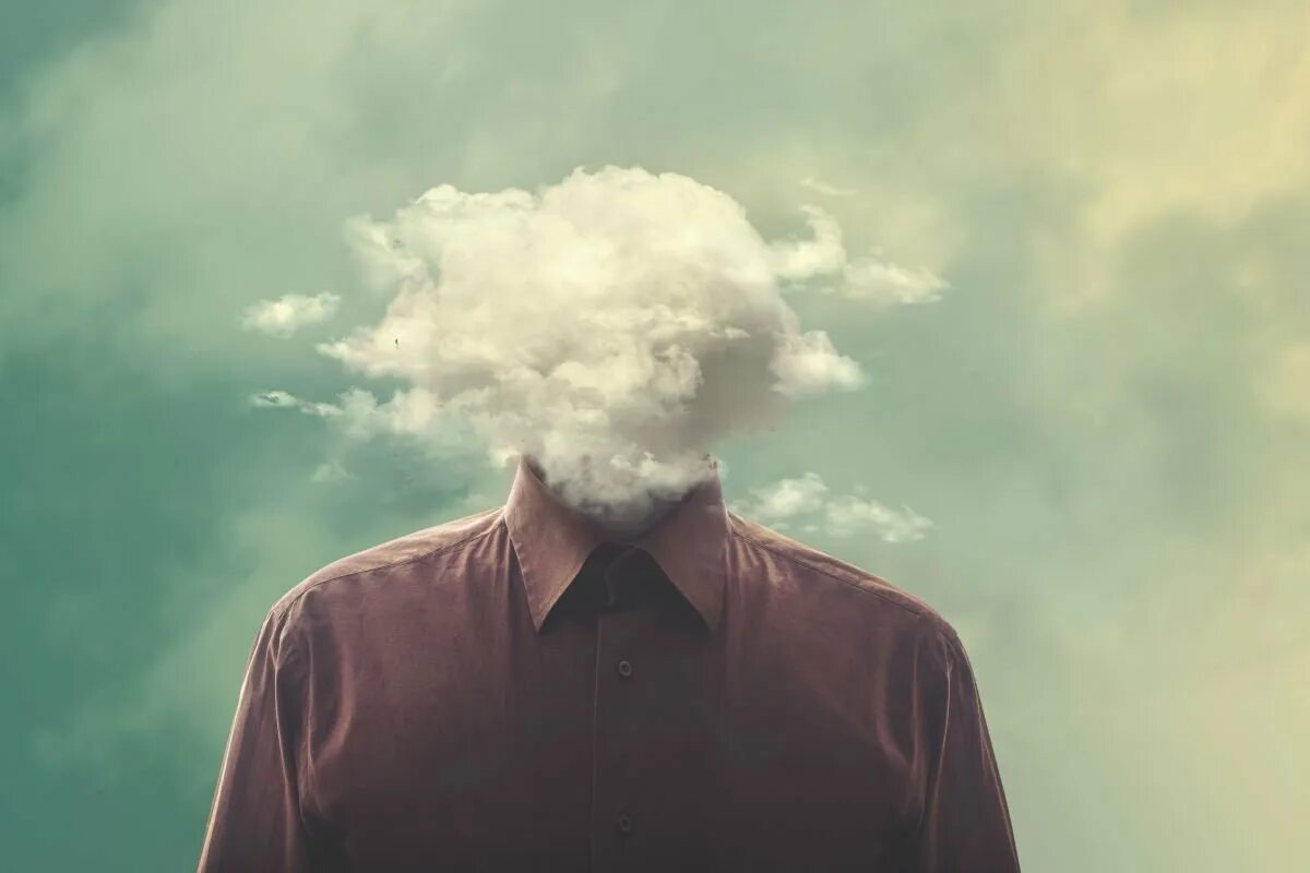 Без плохих мыслей. Человек в дыму. Туман в голове. Дым в голове. Мысли в голове Эстетика.