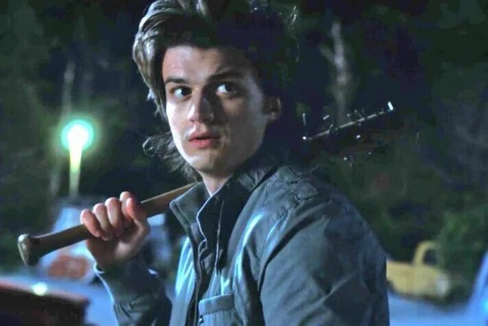 Стив харрингтон дбд. Бита стива. Очень странные дела стив харрингтон арт. Stranger things стив. Стив харрингтон осд.