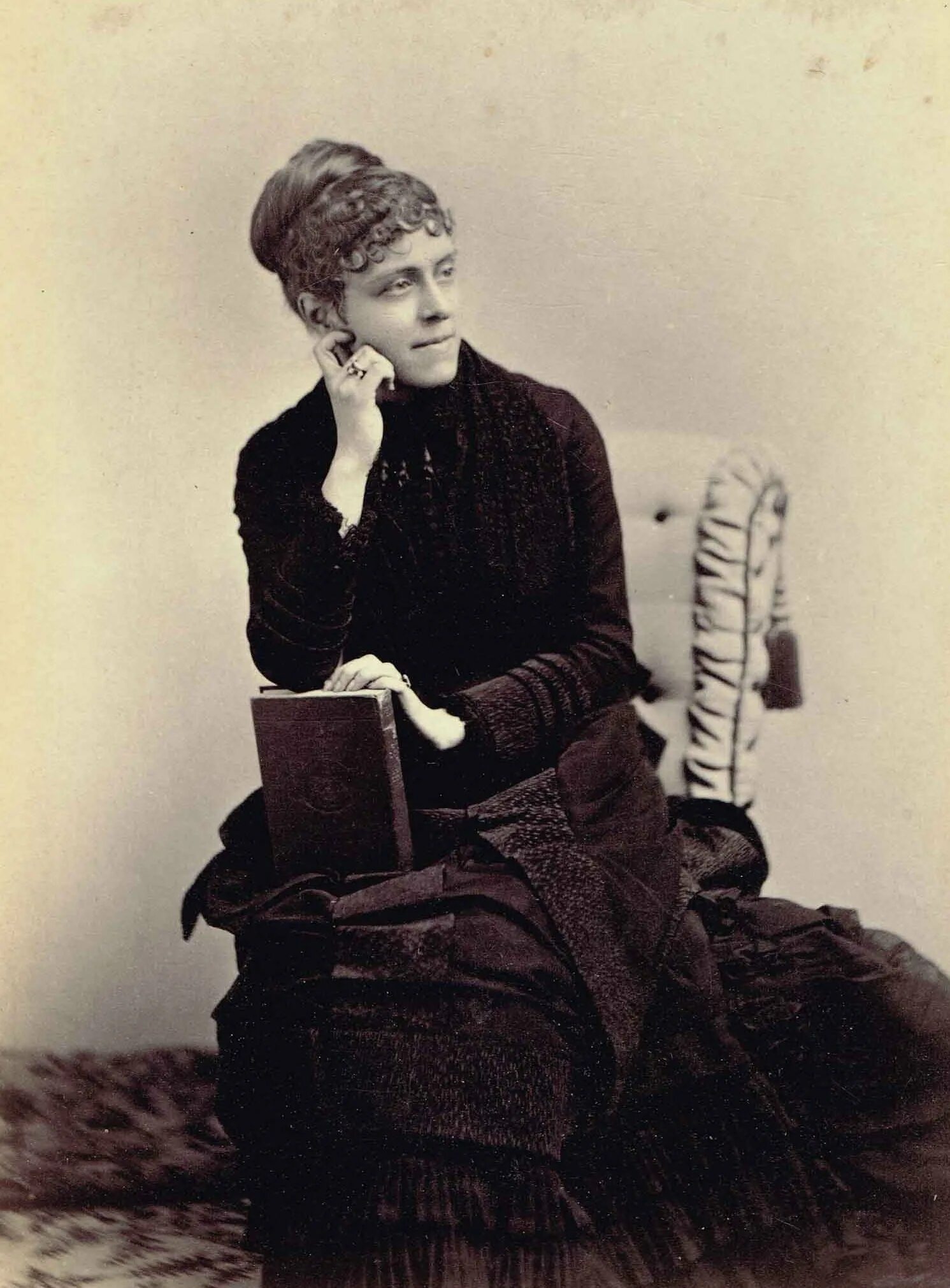 Американские писательницы 19 века. Олкотт Старомодная девушка.