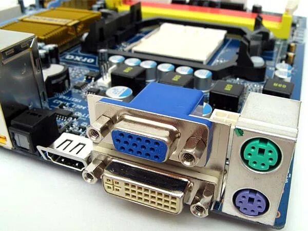 Встроенная видеокарта на материнке 256bit. Процессор видеокарты. Материнская плата с интегрированной видеокартой. Как выглядит интегрированная видеокарта на материнской плате. Дискретная видеокарта geforce 3050.