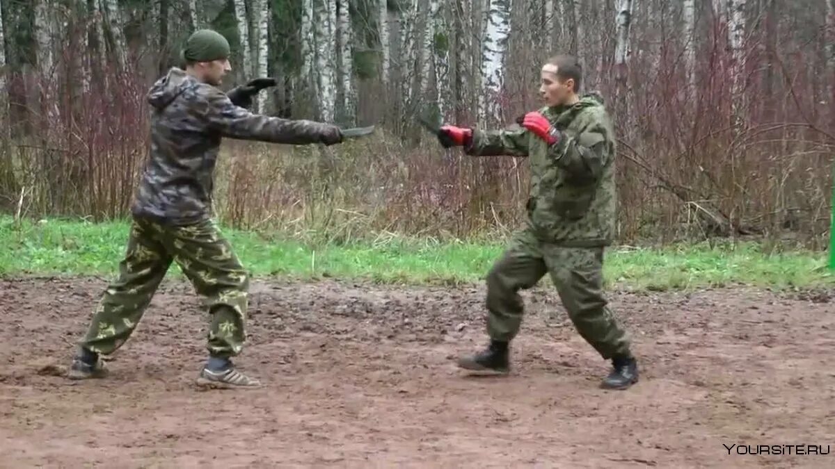 Ножевой бой москва. Русский ножевой бой. Тренировка с ножом. Тренировочный нож ножевой бой. Ножевой бой финской войны.