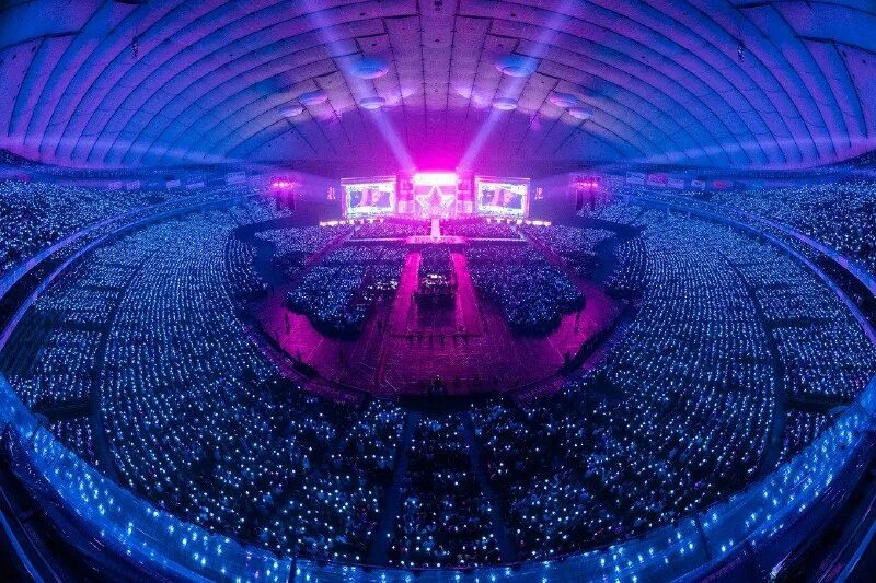 5 star dome tour 2023. место для проведения концертов в токио. 5 star dome tour 2023. Tokyo dome in concert. Lomo card stray kids.