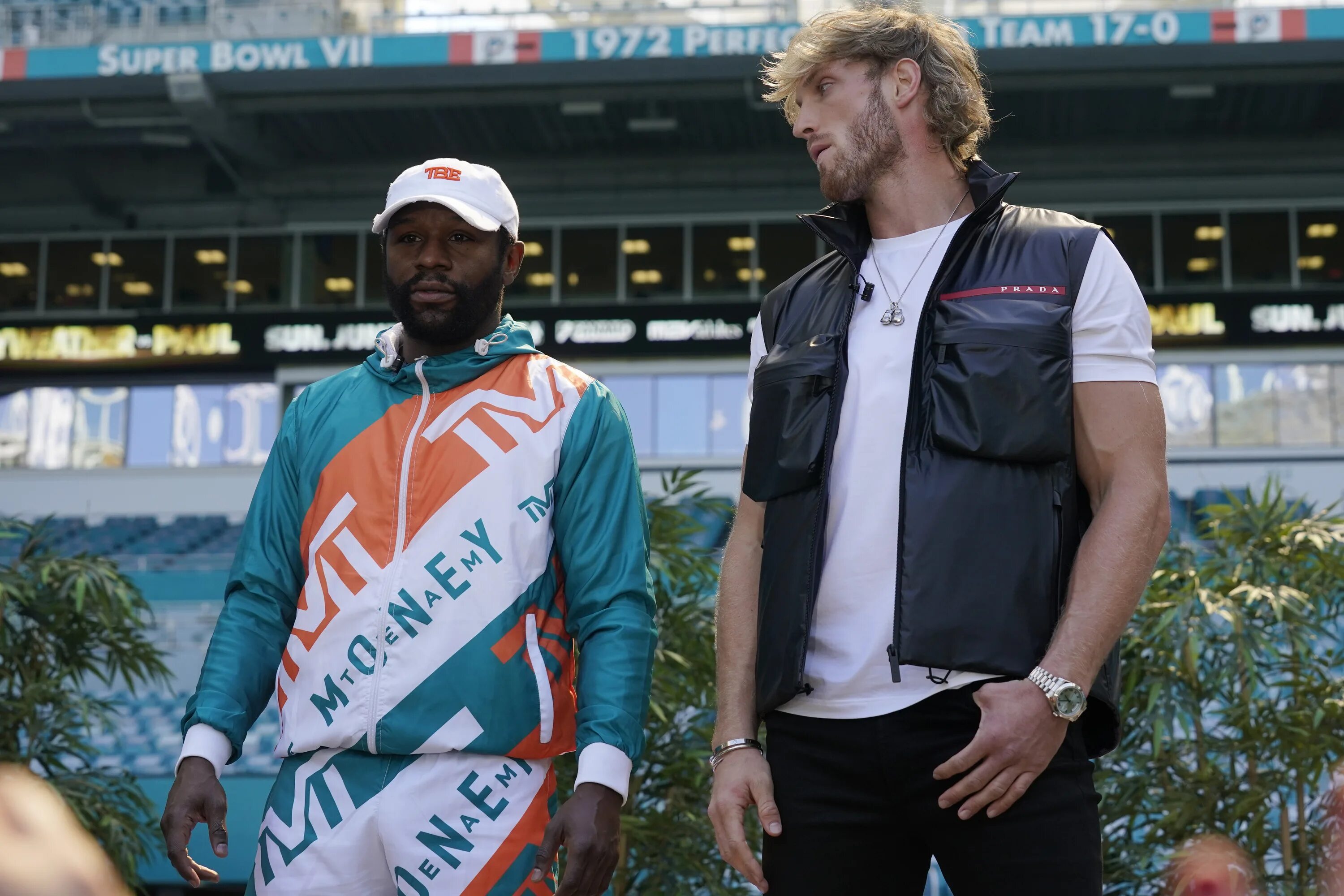 Logan paul floyd mayweather