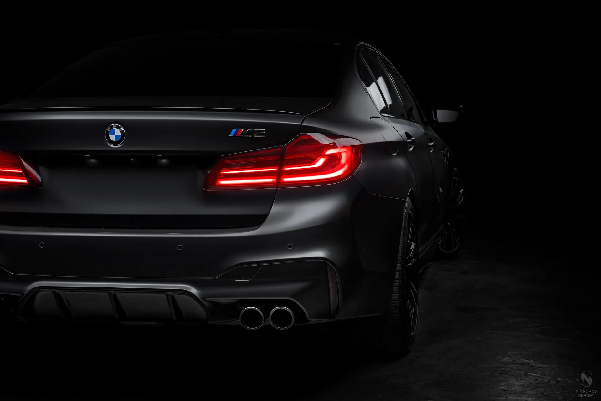 BMW m5 f90. БМВ м5 ф90 черная. Фары бмв ф90