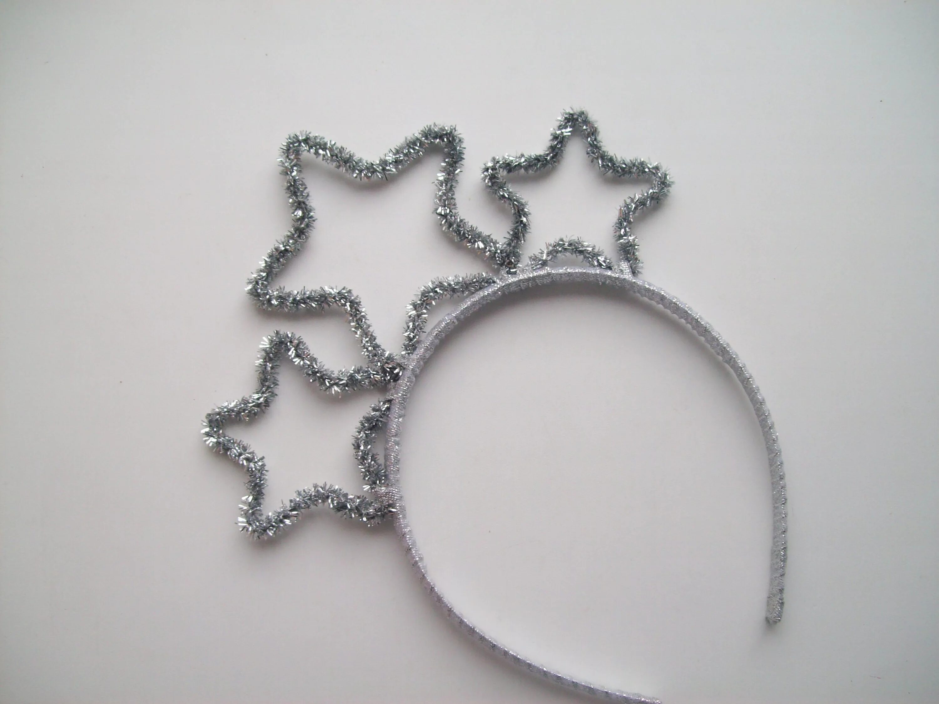 ободок "звездочки". ободок для костюма звездочки. сделать ободок звездочка своими руками. ободок звездочки для девочки. ободок "звездочки".