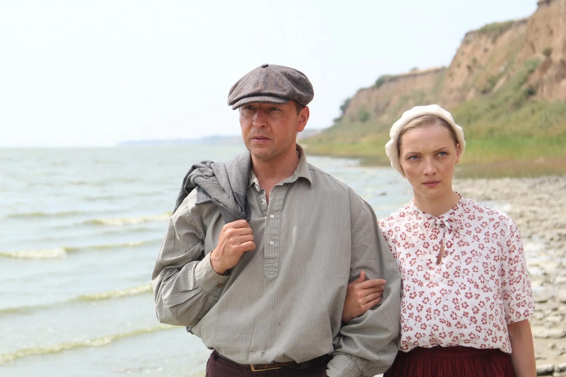 Черное море 1 серия. Черное море актриса. Черное море сериал 2 сезон. Павел павел трубинер чёрное море. Черное море сериал капитан лейтенант.