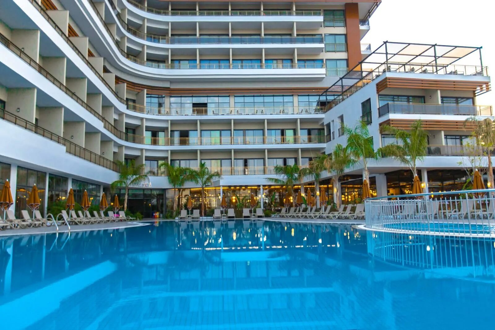 Сиде турция алексия резорт. Alexia resort spa hotel 5 турция сиде пляж. Alexia resort spa hotel 5. Alexia resort spa hotel 5. Alexia resort & spa турция, сиде, side selimiye mahallesi, 2b 7.