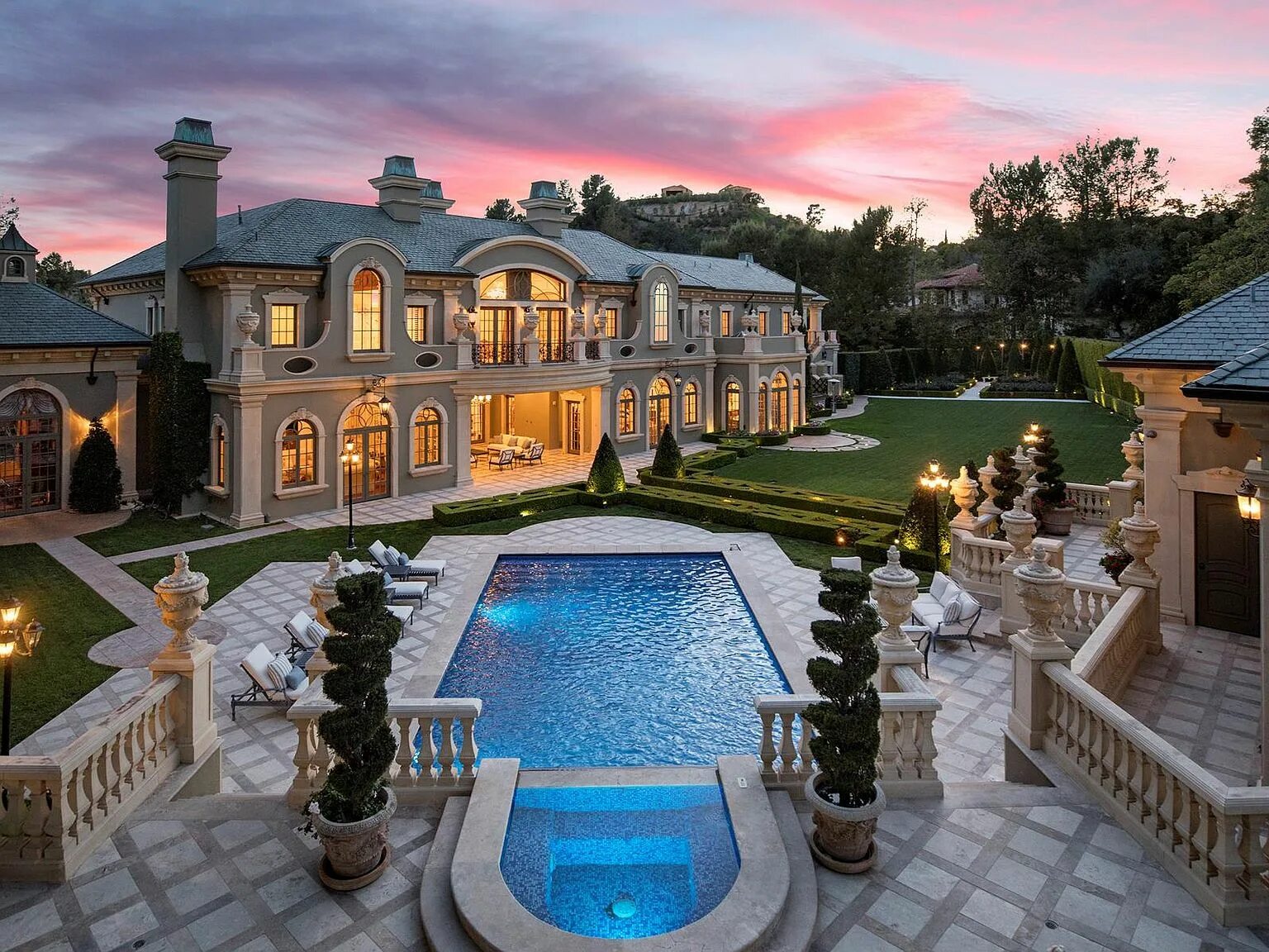 итальянская вилла палаццо классика. роскошные резиденции. особняки лакшери миллиардеров в лос анджелесе. роскошные резиденции. дворец януковича в межигорье.