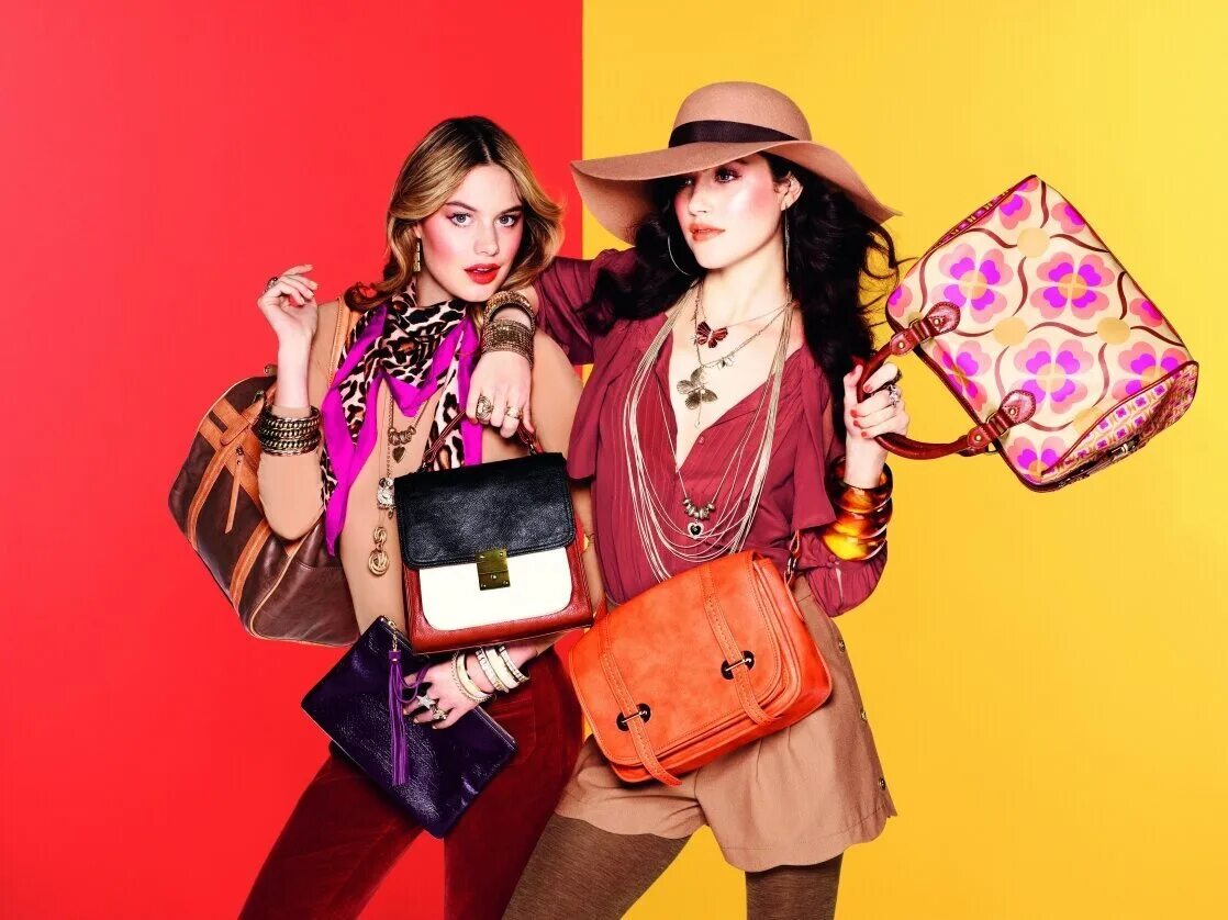 Реклама про одежду. Реклама про одежду. Реклама модной одежды. Реклама про одежду. Ромео бекхэм burberry.