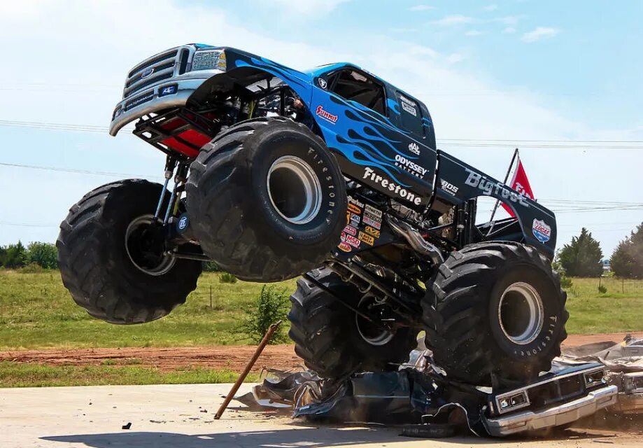 Dodge ram 3500 heavy. Ford f-150 svt raptor tuning. Jeep wrangler rubicon на 40 колесах. внедорожник разрушитель. игра монстер трак разрушитель.