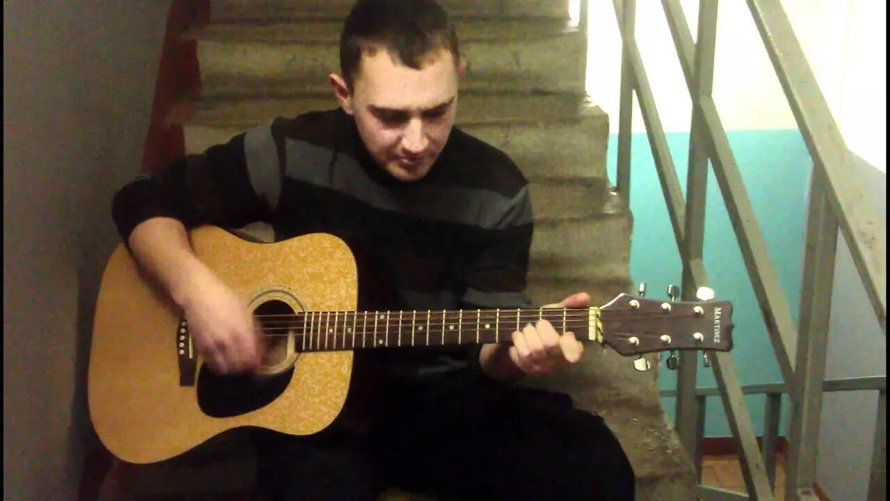 Песни на моздок армейская. На моздок песня под гитару. Песня на моздок две вертушки улетают. На моздок песня. Две вертушки на моздок.