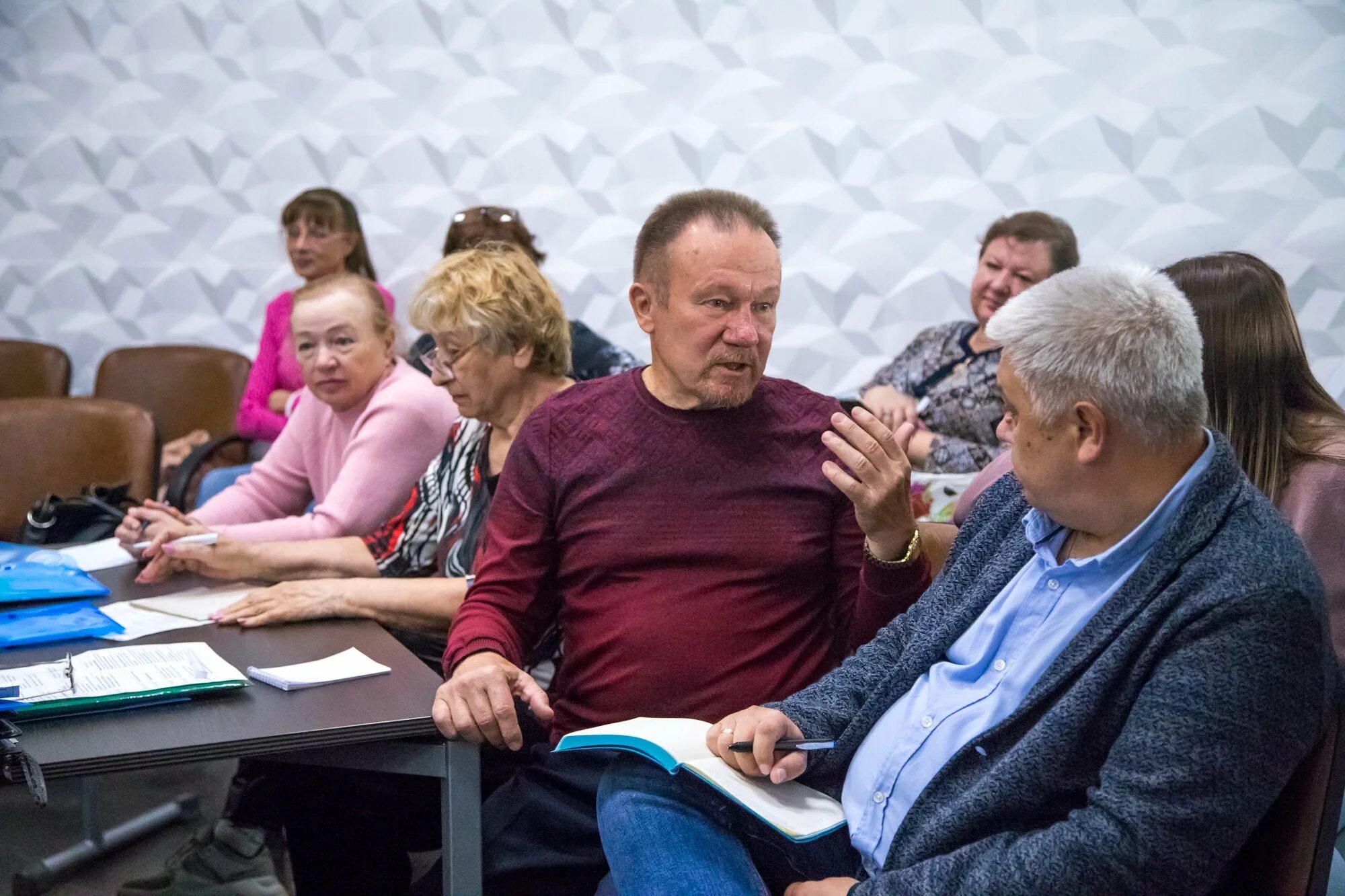 Elder forum. Благовещенск муниципальный Грант. Форум старших домов. Старшие. Благовещенск.