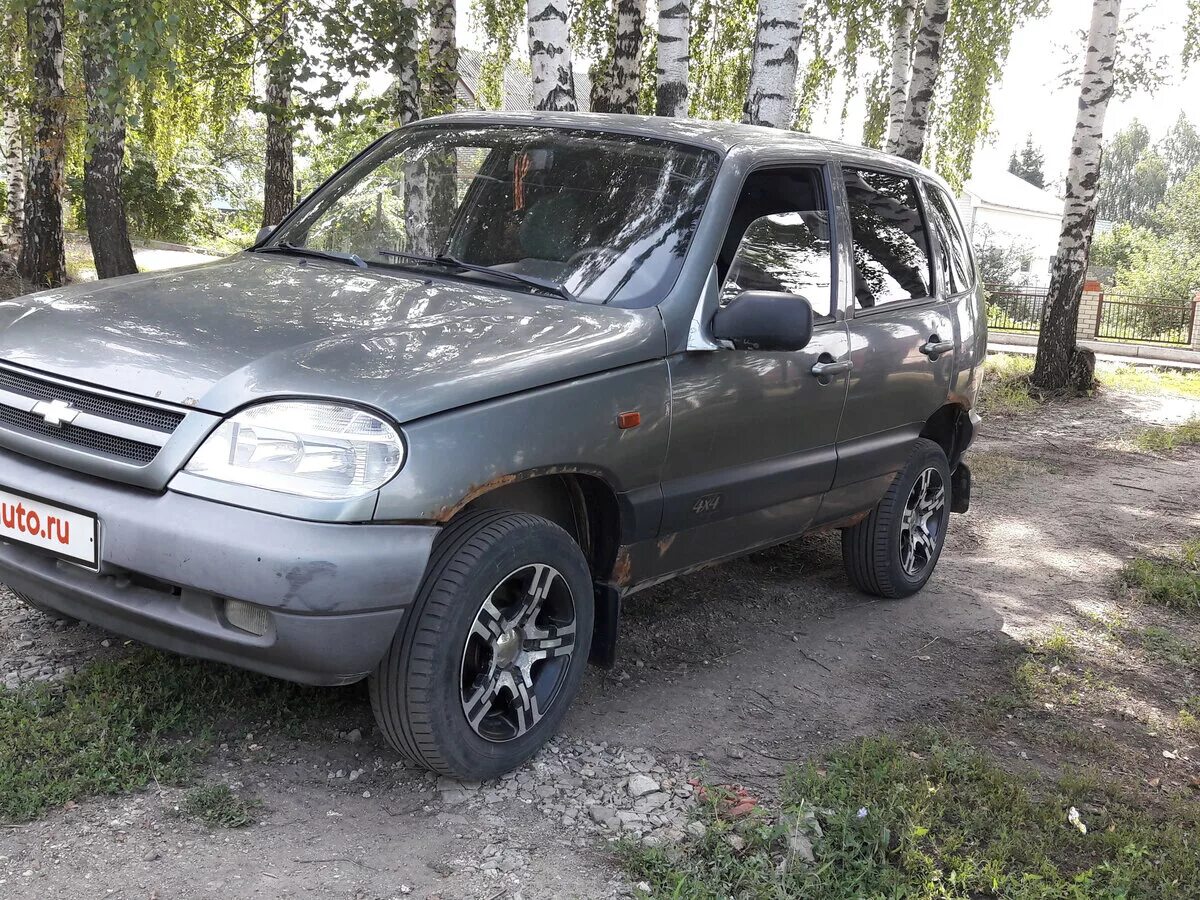 Chevrolet Niva 2004. Нива Шевроле серая 2004. Нива Шевроле серая. Серая Шеви Нива 2004. Купить шевроле бу нижний новгород