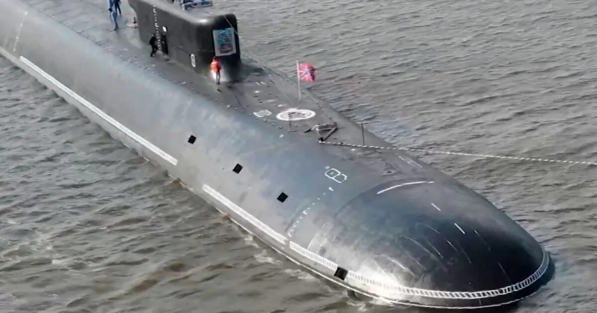 Подводная лодка шла трое суток. Варшавянка подводная лодка. Подводная лодка 636. Подводная лодка барс проекта 971. Экипаж апл ленинский комсомол 1962.