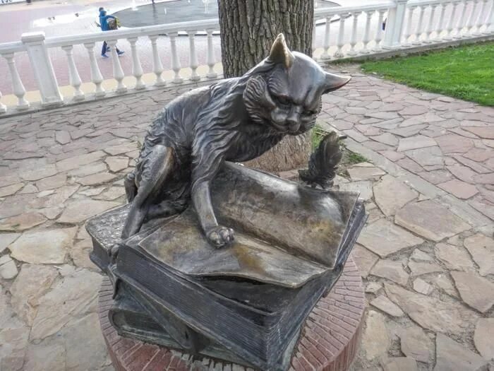 Покажи как выглядит кот ученый Книга Эксмо Руслан и Людмила ил В Королькова купить по цене 807 ₽ в интернет-маг