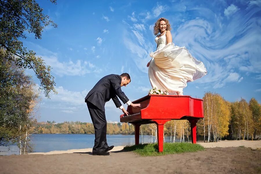 Дама т. Фотосессия с роялем. Свадебная фотосессия с роялем. Необычные фотосессии с роялем. Фотосессии пары с роялем.