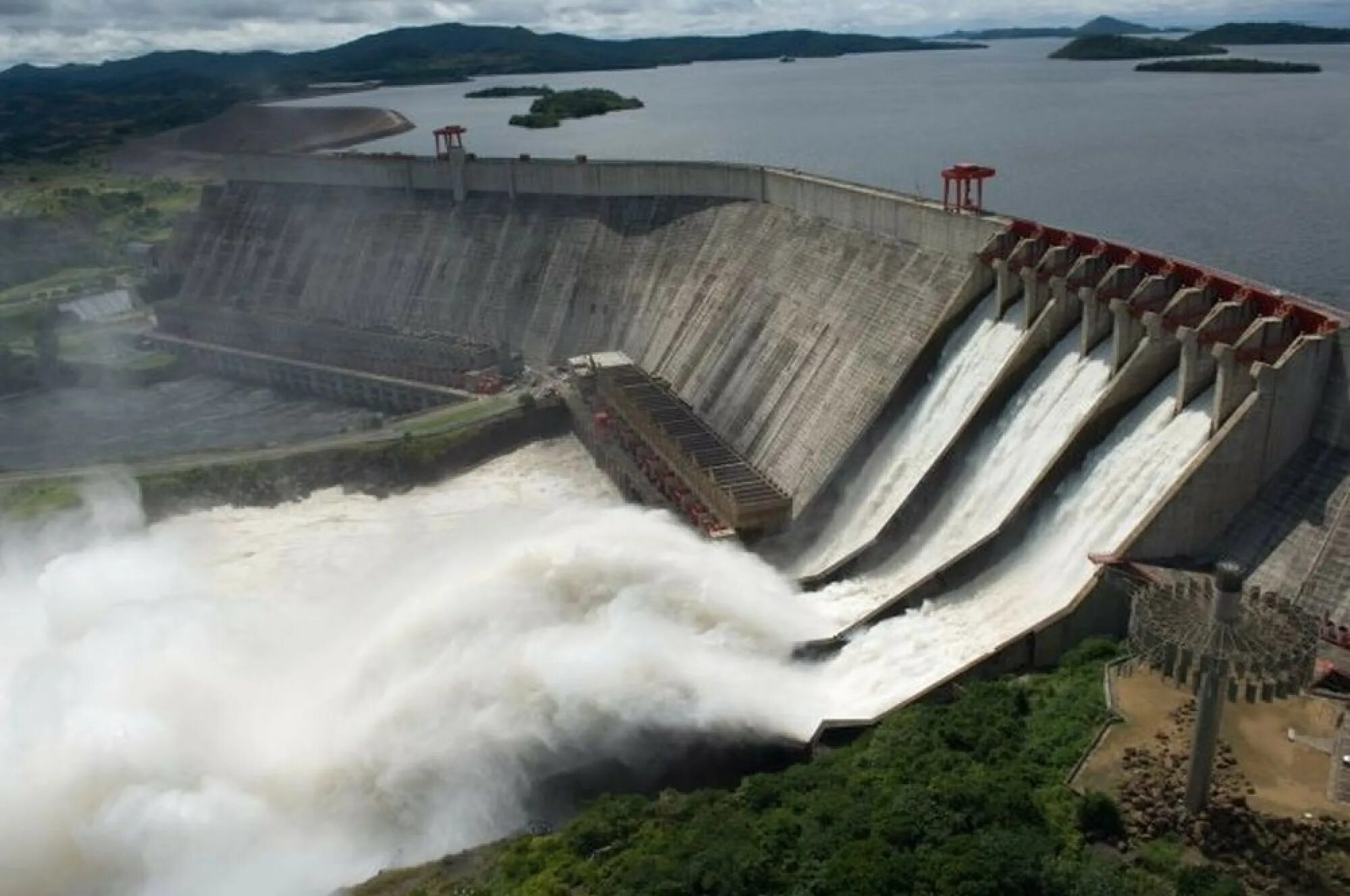 Гури Венесуэла. Гури ГЭС. Венесуэльская ГЭС Гури. Водохранилище Гури. Гидроэнергетика значение