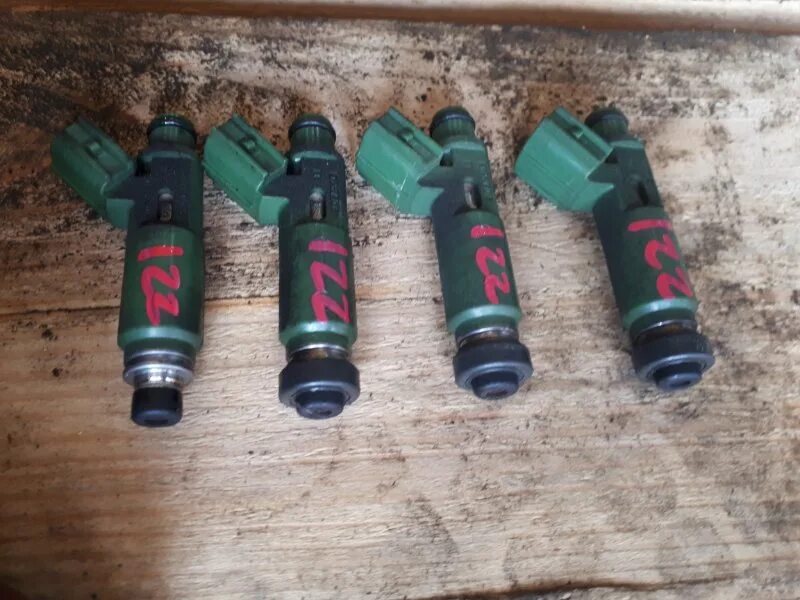 Форсунки 1 zz. Форсунки 1zz-fe. ремкомплект форсунок 1zz fe. форсунки тойота королла zze110. форсунка топливная на 1zz-fe.