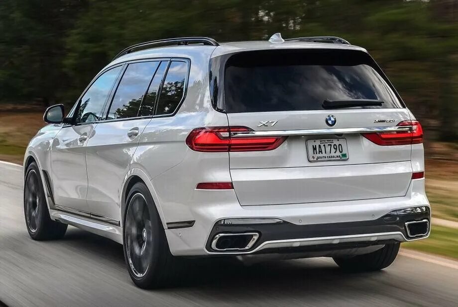 Х 7 10х 25. BMW x7 m50d 2020. BMW x7 v50i. BMW x7 m Sport. БМВ x7m 2020.