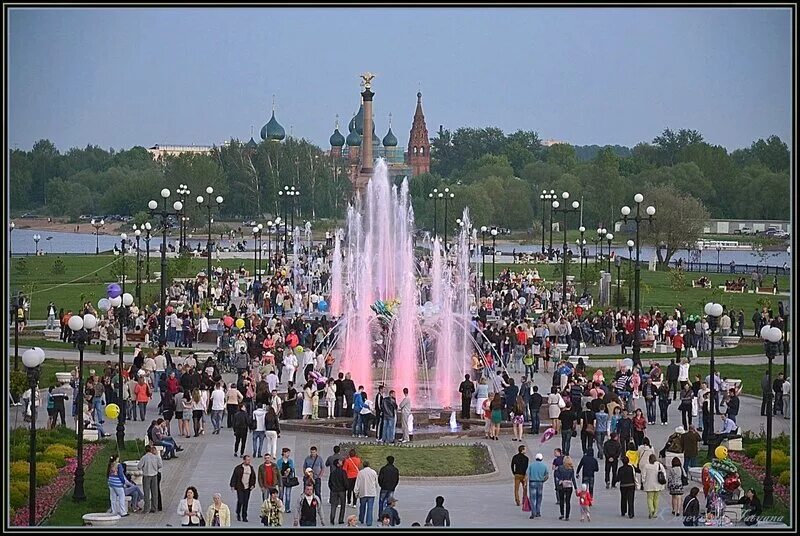 ярославль численность населения по годам. численность города ярославль. ростов великий жители. сколько человек проживает в ярославле. плотность населения ярославской области.