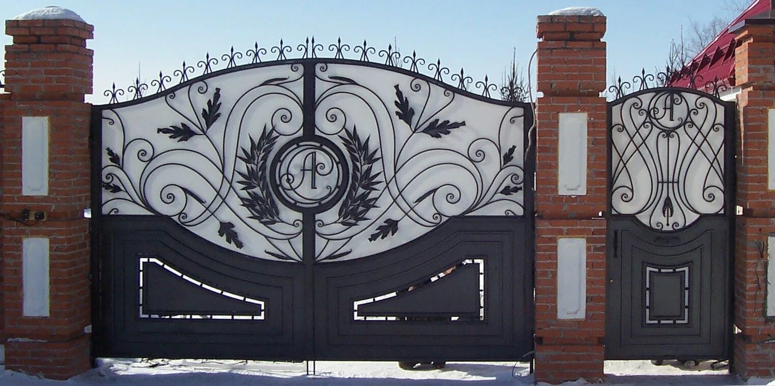 Купить ворота нижнем новгороде. Kovtorgmsc кованые ворота. Красивые кованые ворота. Самые красивые кованые ворота. Красивые ворота с калиткой.