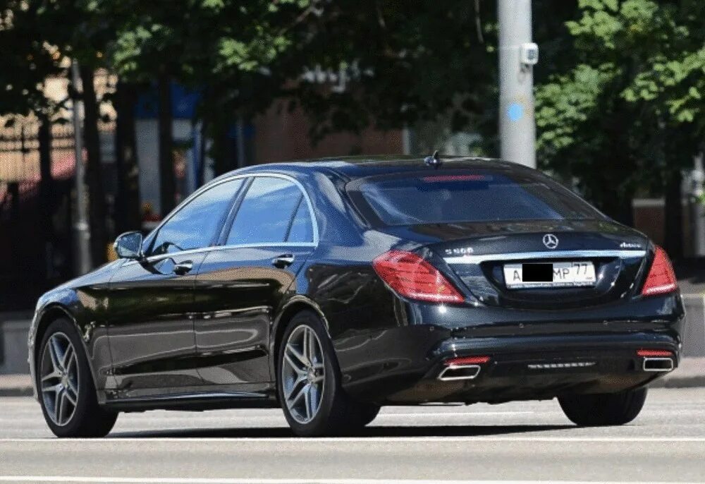 Автономера амр 97. Кто ездит на амр. А330мр97. Кто ездит на амр. Мерседес амр 97.