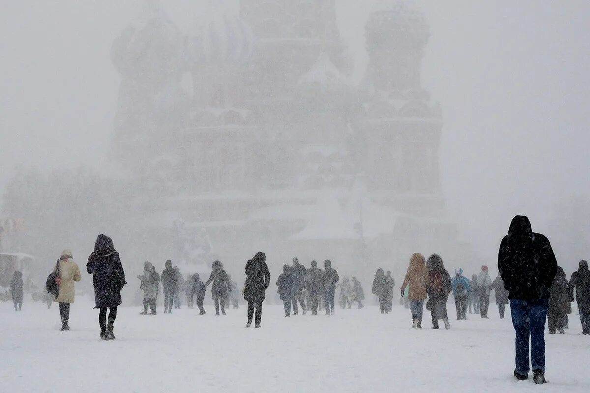 На Москву надвигается снегопад. Похолодание в Москве. Сильный Мороз.