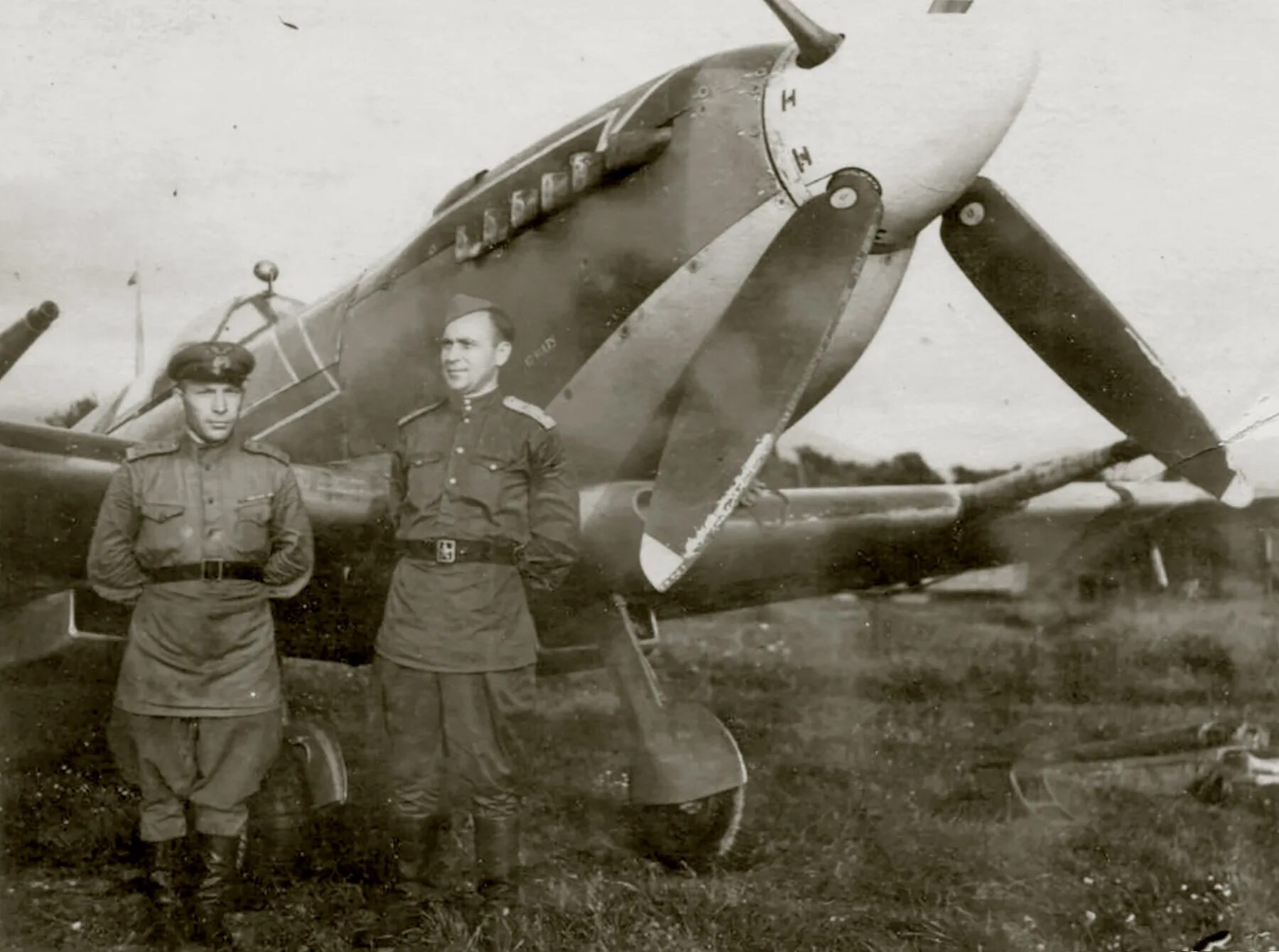 275 гвардейский истребительный авиаполк. 169 иап 63 гиап. Назаров 788 иап. 494 иап 190 иад. 181 гвардейский истребительный авиационный полк.