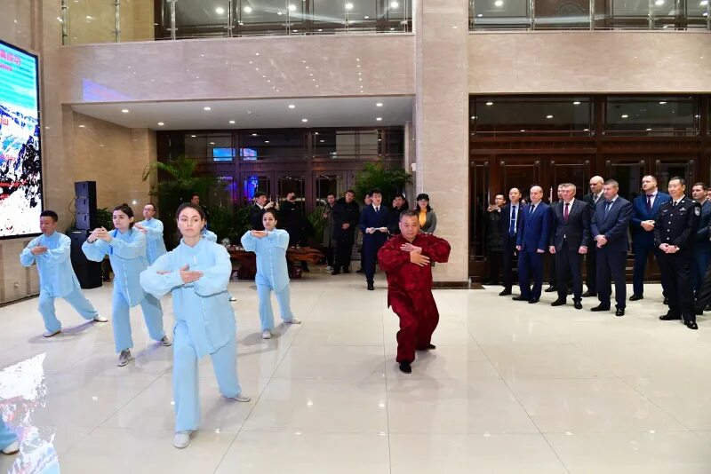 Китайская национальная корпорация. Рабочий визит в Китай единороссов. 2018 Год интердомовцы посетили Китай.