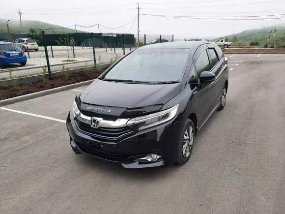 Купить хонда во владивостоке с пробегом. Honda Shuttle Владивосток. Хонда шаттл купить. Хонда шаттл гибрид купить во Владивостоке фото. Хонда шаттл купить Владивосток без пробега по России.