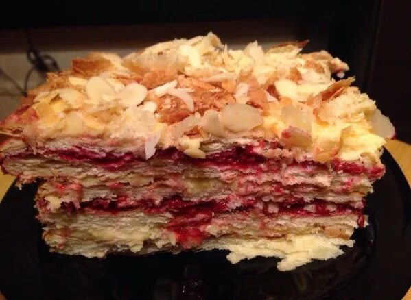 мильфей наполеон. наполеон с клюквенным кремом. наполеон с малиновой прослойкой. торт наполеон с малиновой прослойкой. степка растрепка.