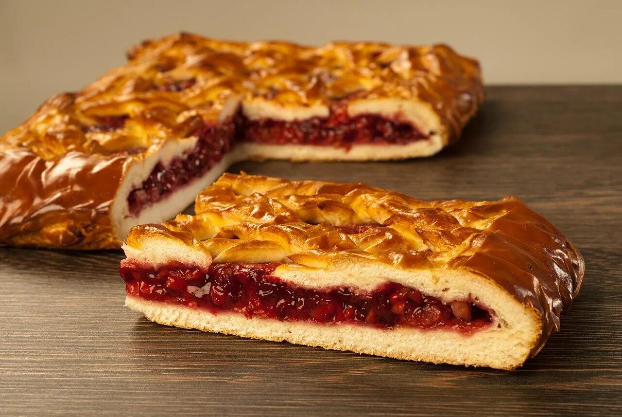 пироги. добрынинский москва выпечка. пироги. венские пироги. вкусная выпечка в москве.