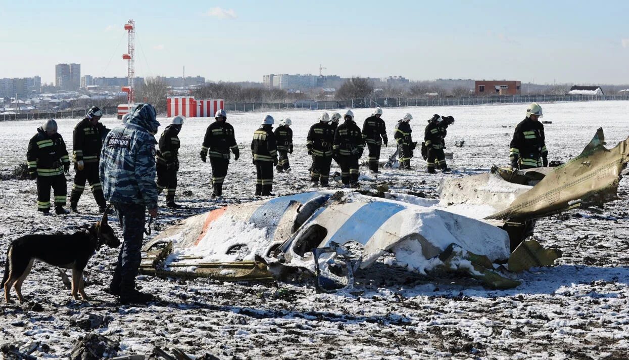 Дубай крушение. 2016 - Катастрофа Boeing 737 в Ростове-на-Дону.. Крушение Боинга 737 в Ростове на Дону.