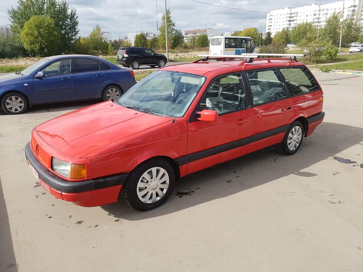 Авито пассат обл. Passat b3 красный. Passat b3 универсал красный. Фольксваген b3 универсал красный. Volkswagen·Passat·b3 (1988—1997) универсал.