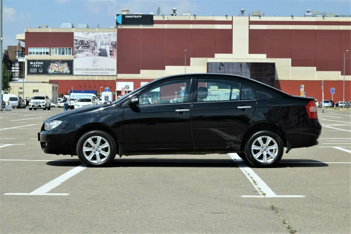 поставки лифан солано. лифан солано 13 год салон автомобиля. лифан солано 2011 года. 6 мт, 2010 цены на запчасти в россии. Lifan solano 2 белый.