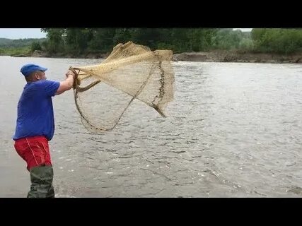 Кастинговая сеть на реке видео