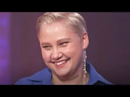 Почему ведущая пацанок трясется