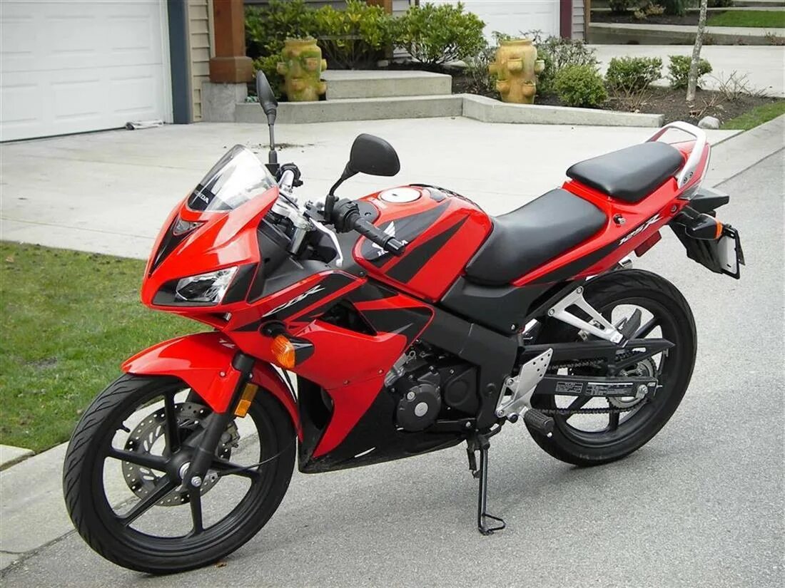 Сбр 125. Honda cbr125r. хонда сбр 125. хонда cbr 125 r. хонда сбр 125 р.