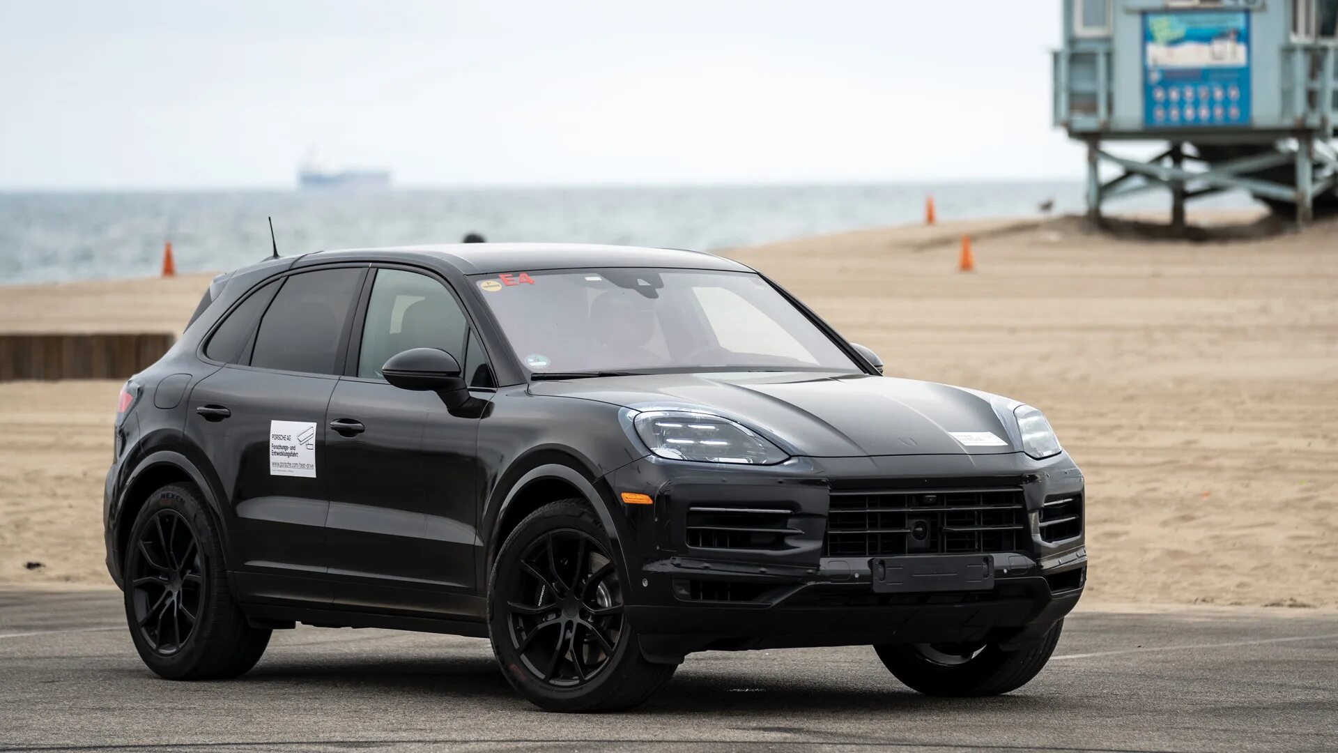 Купить порше 2024. Porsche Cayenne 2024. Porsche Cayenne 2023. Новый Porsche Cayenne 2024. Новый Порше Кайен 2024.