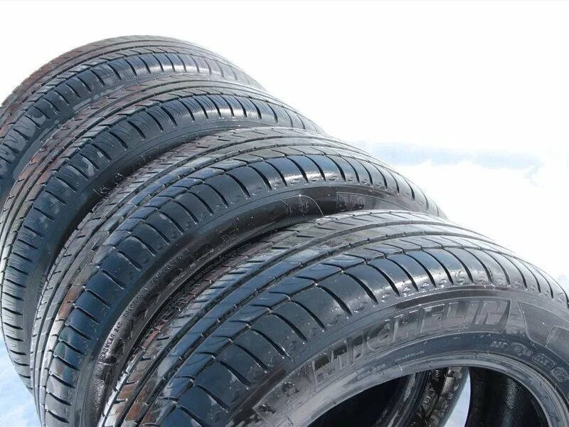 Купить резину мишлен r16. Michelin 215/55 r16. Мишлен 215/55/16 лето 93w.