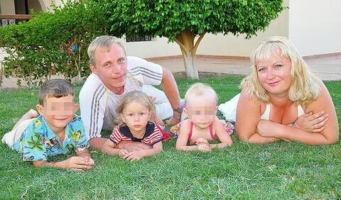 Фото семьи убитых девочек