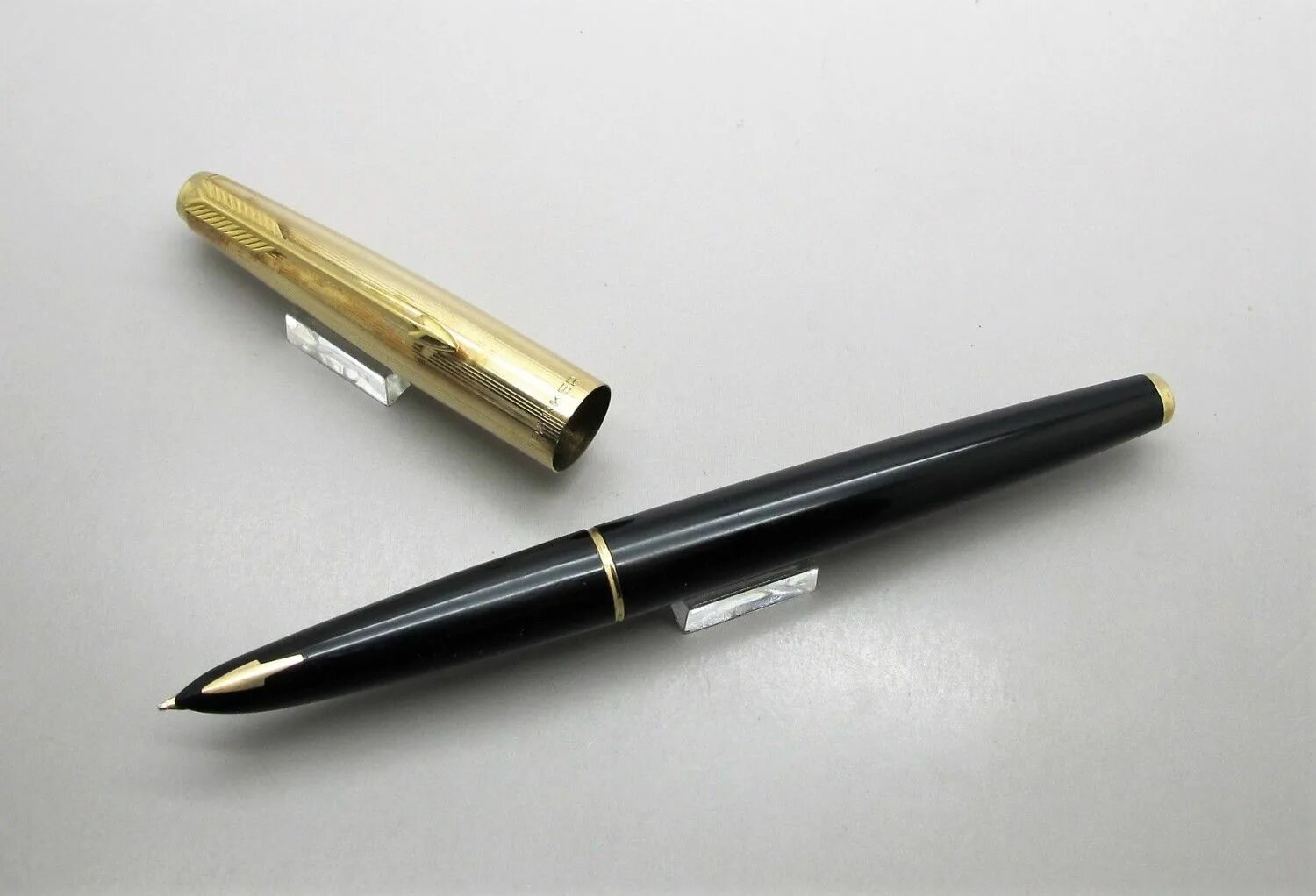 Two pen. Parker 61. 1958182 Ручка Паркер. Ручка boligrafo Centuy Classic Oro 14k. Ручки Паркер Винтаж.