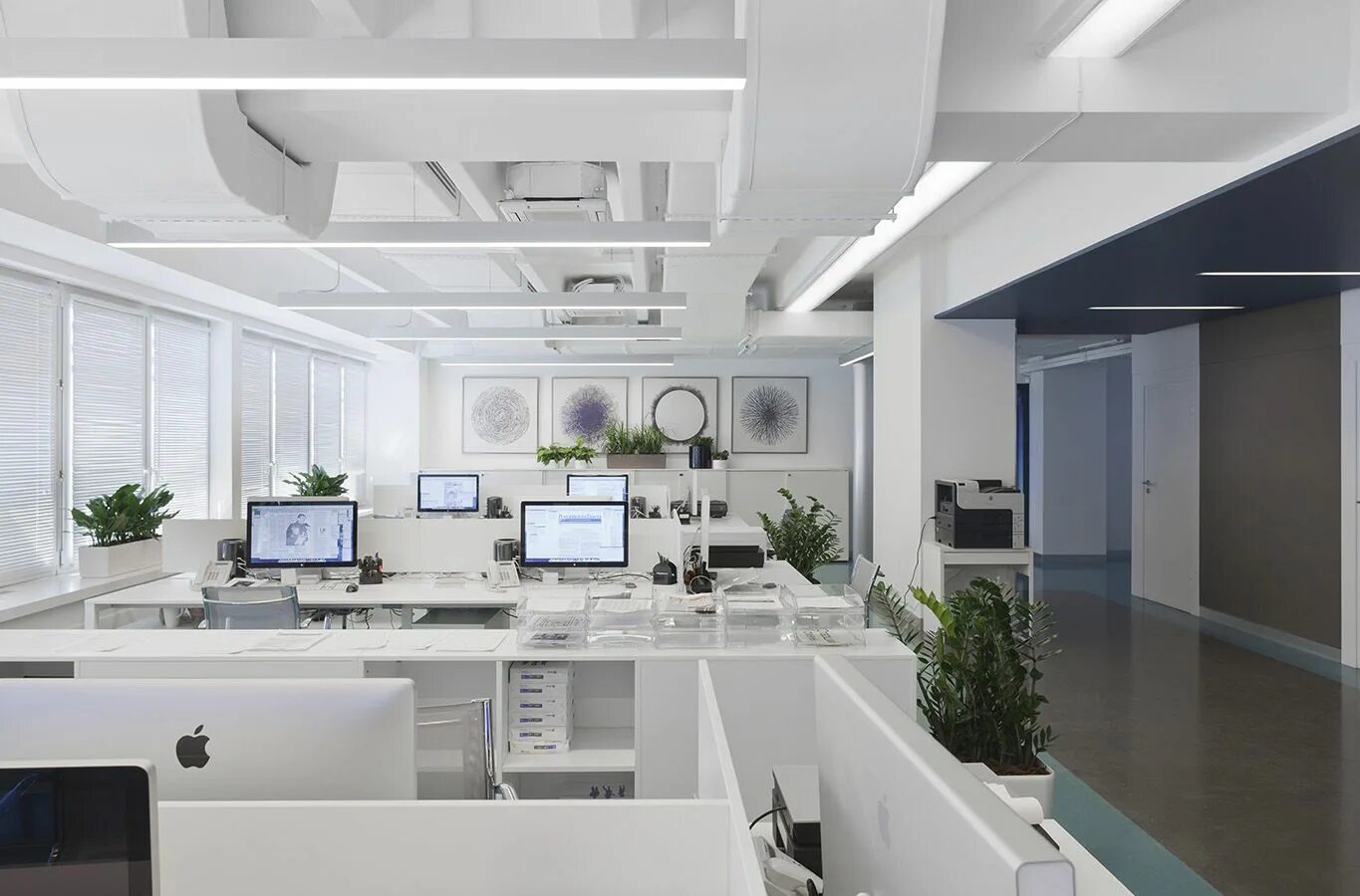 Office within. Soft house qrt. Office within. Офисная мебель для опенспейс. Офис внутри.
